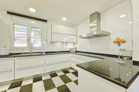 Villa for sale in Vilanova i la Geltru, Barcelona, Spain 5 bedrooms, 522 sq.m. No. 150493 - photo 28