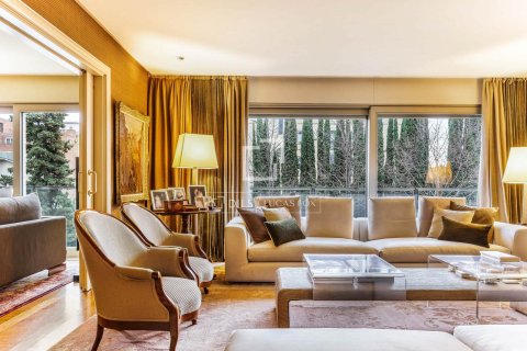 Dzīvoklis pārdošanā Barcelona, Spānijā 5 istabas, 400 m2 Nr. 150492 - attēls 7