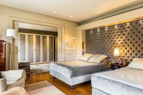 Dzīvoklis pārdošanā Barcelona, Spānijā 5 istabas, 400 m2 Nr. 150492 - attēls 20