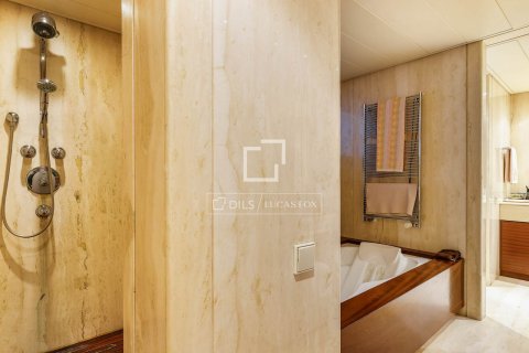 Dzīvoklis pārdošanā Barcelona, Spānijā 5 istabas, 400 m2 Nr. 150492 - attēls 23