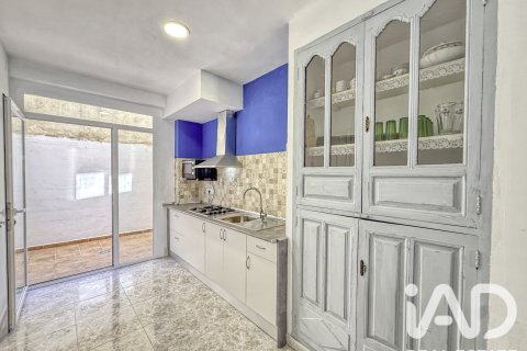 Villa zum Verkauf in Valencia, Spanien 4 Schlafzimmer, 189 m2 Nr. 196616 - Foto 2