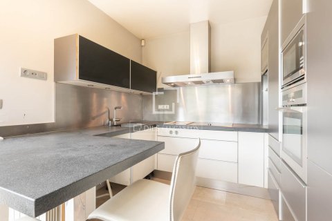 Villa till salu i Matadepera, Barcelona, Spanien 4 sovrum, 376 kvm. Nr. 150874 - foto 3