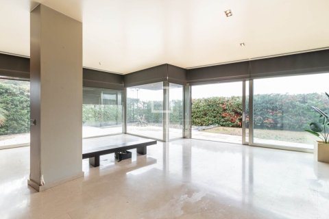 Villa till salu i Matadepera, Barcelona, Spanien 4 sovrum, 376 kvm. Nr. 150874 - foto 6