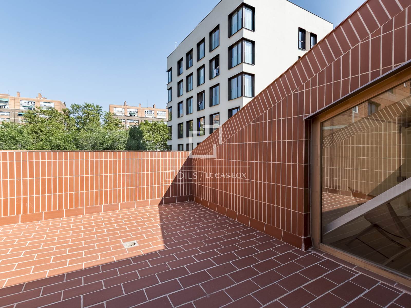Apartamento en Barcelona, España 2 dormitorios, 188 m2 No. 150880