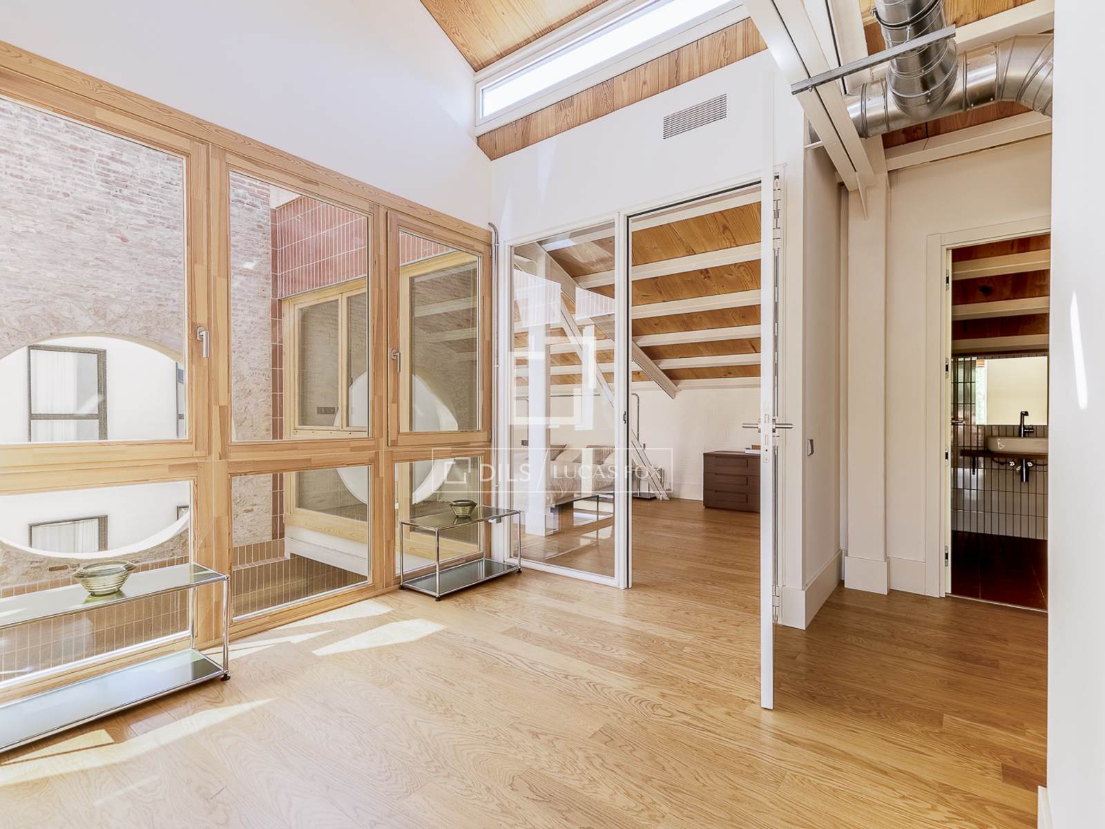 Apartamento en Barcelona, España 2 dormitorios, 188 m2 No. 150880