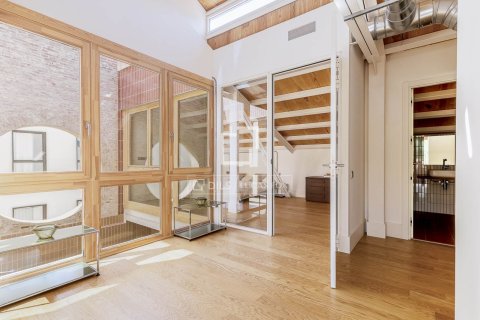 Apartamento en venta en Barcelona, España 2 dormitorios, 188 m2 No. 150880 - foto 7