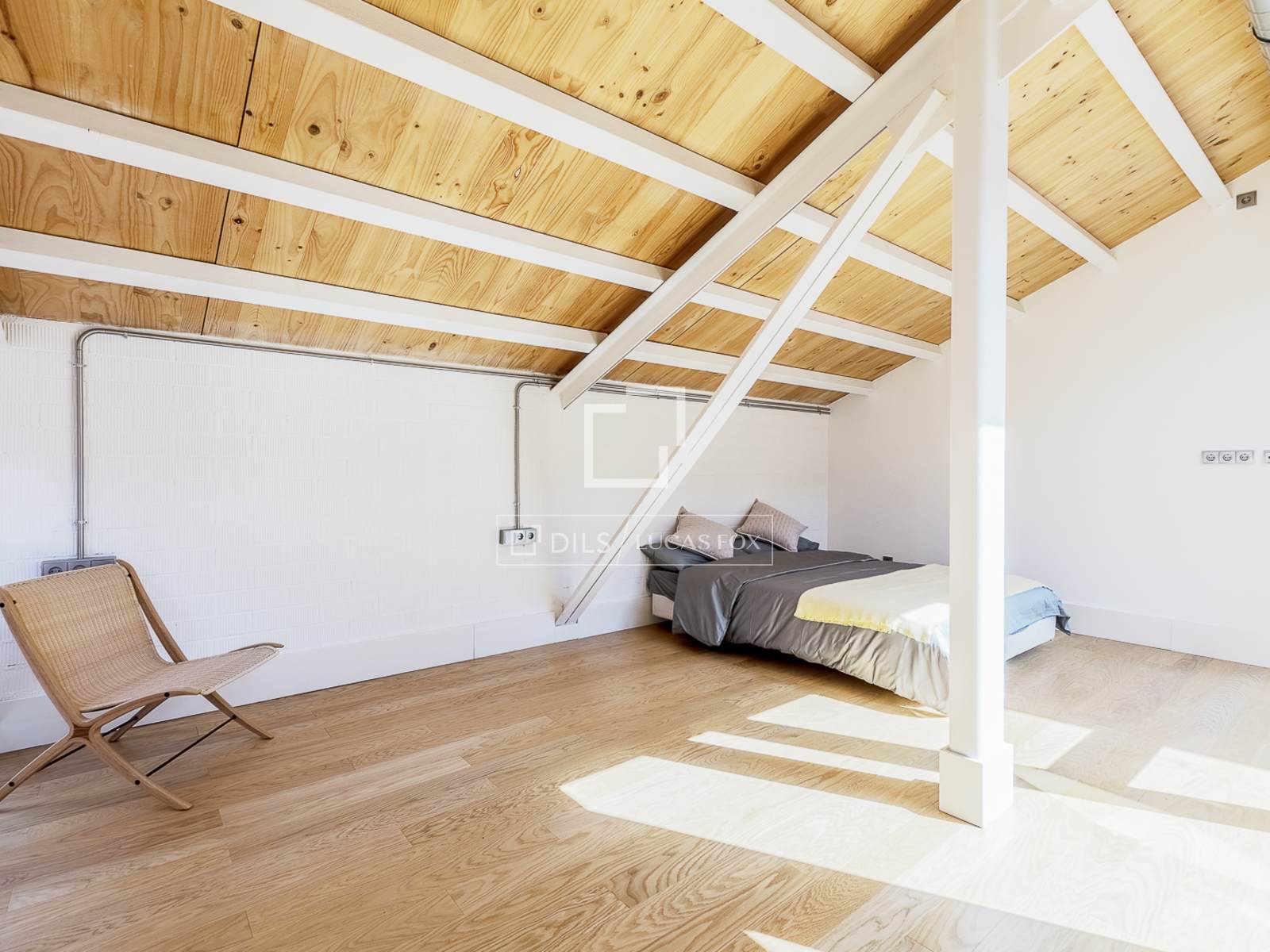 Apartamento en Barcelona, España 2 dormitorios, 188 m2 No. 150880