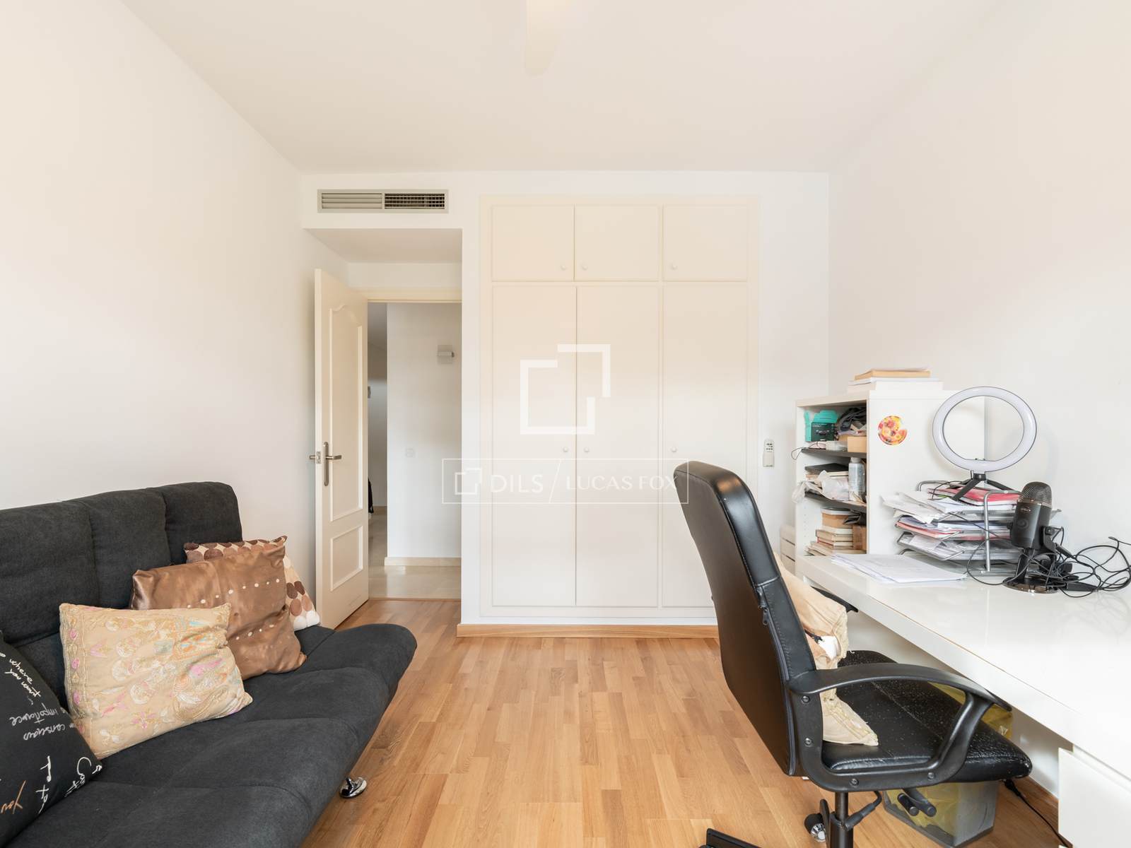 Huvila Gava, Barcelona, Espanja 5 makuuhuonetta, 292 m2 No. 150878