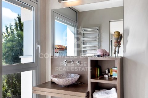 Hus till salu i Barcelona, Spanien 6 sovrum, 690 kvm. Nr. 160390 - foto 19