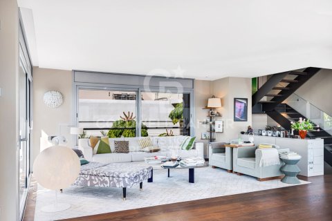 Hus till salu i Barcelona, Spanien 6 sovrum, 690 kvm. Nr. 160390 - foto 2