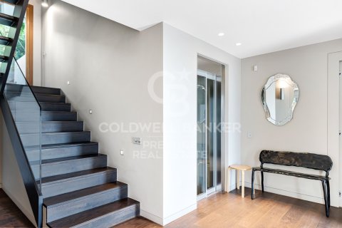 Hus till salu i Barcelona, Spanien 6 sovrum, 690 kvm. Nr. 160390 - foto 15