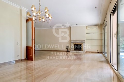 Продажа дома в Эсплугес-де-Льобрегат, Барселона, Испания 5 спален, 465м2 №160392 - фото 24