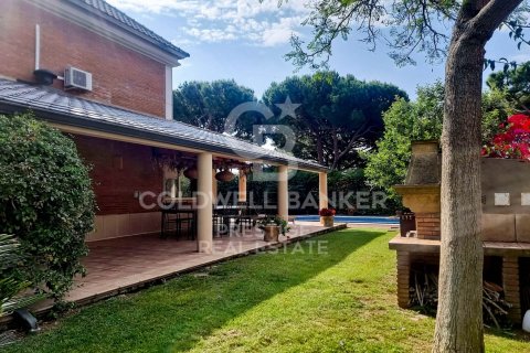 Продажа дома в Эсплугес-де-Льобрегат, Барселона, Испания 5 спален, 465м2 №160392 - фото 13