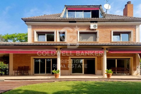 Продажа дома в Эсплугес-де-Льобрегат, Барселона, Испания 5 спален, 465м2 №160392 - фото 5