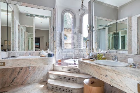 House à vendre à Barcelona, Espagne, 6 chambres, 1150 m2 No. 160395 - photo 27