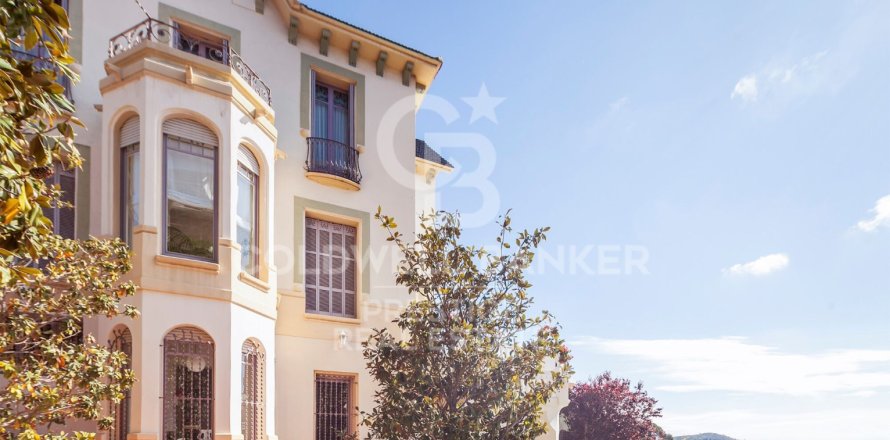 House à Barcelona, Espagne 6 chambres, 1150 m2 No. 160395