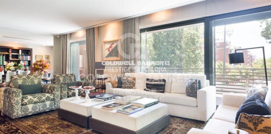 Huoneisto Barcelona, Espanja 5 makuuhuonetta, 500 m2 No. 160396