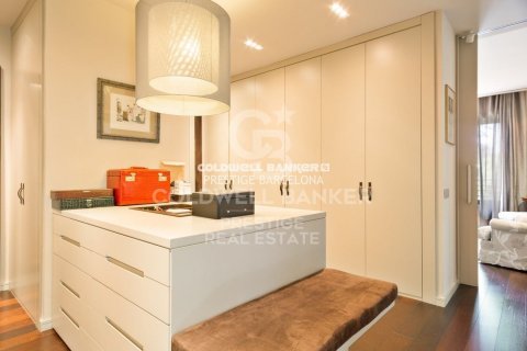 Huoneisto myytävänä Barcelona, Espanja, 5 makuuhuonetta, 500 m2 No. 160396 - kuva 12
