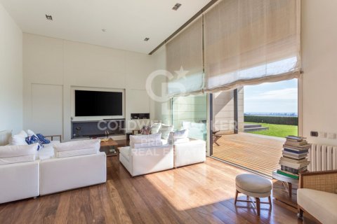 Сasa en venta en Barcelona, España 7 dormitorios, 900 m2 No. 160394 - foto 10