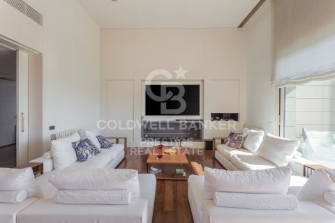 Сasa en venta en Barcelona, España 7 dormitorios, 900 m2 No. 160394 - foto 8