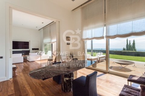 Сasa en venta en Barcelona, España 7 dormitorios, 900 m2 No. 160394 - foto 11