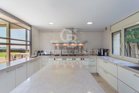 Сasa en venta en Barcelona, España 7 dormitorios, 900 m2 No. 160394 - foto 14