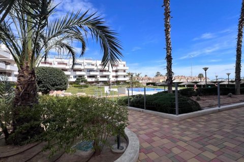 Huoneisto myytävänä Cabo Roig, Alicante, Espanja, 2 makuuhuonetta, 84 m2 No. 180141 - kuva 21
