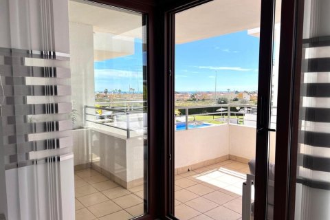 Huoneisto myytävänä Cabo Roig, Alicante, Espanja, 2 makuuhuonetta, 84 m2 No. 180141 - kuva 12