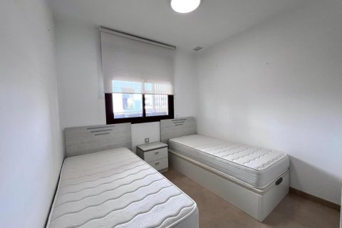 Huoneisto myytävänä Cabo Roig, Alicante, Espanja, 2 makuuhuonetta, 84 m2 No. 180141 - kuva 14