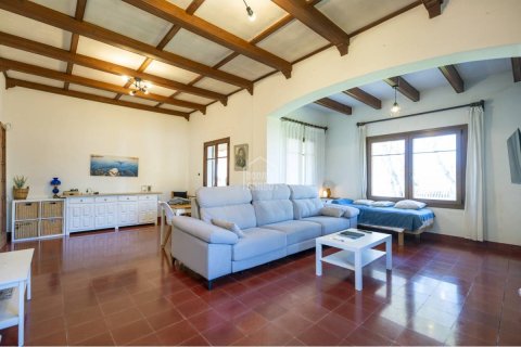 Продажа виллы в Сьютаделья-де-Менорка, Менорка, Испания 5 спален, 326м2 №166074 - фото 6