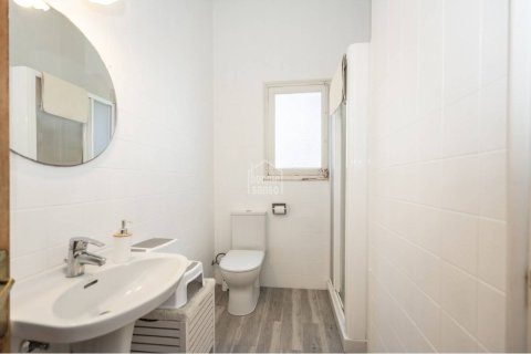 Продажа виллы в Сьютаделья-де-Менорка, Менорка, Испания 5 спален, 326м2 №166074 - фото 11