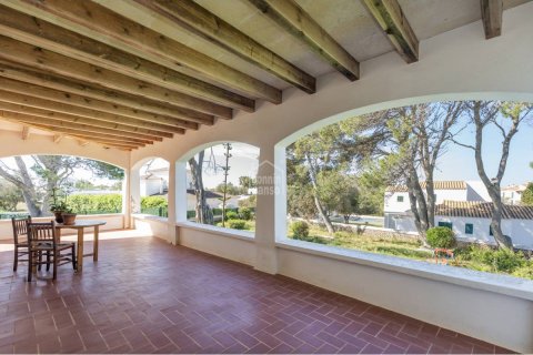 Продажа виллы в Сьютаделья-де-Менорка, Менорка, Испания 5 спален, 326м2 №166074 - фото 4