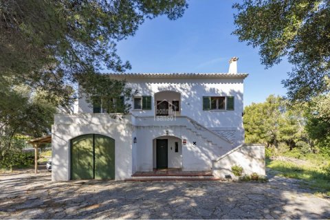 Вилла в Сьютаделья-де-Менорка, Менорка, Испания 5 спален, 326м2 №166074
