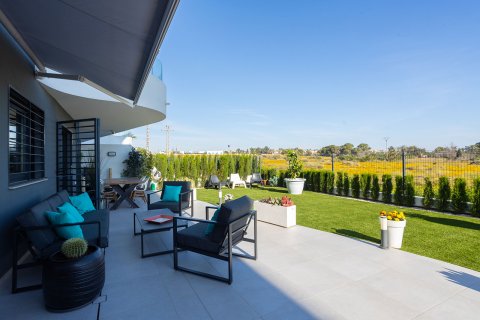 Продажа квартиры в Росио дель Мар, Аликанте, Испания 2 спальни, 84м2 №166072 - фото 7