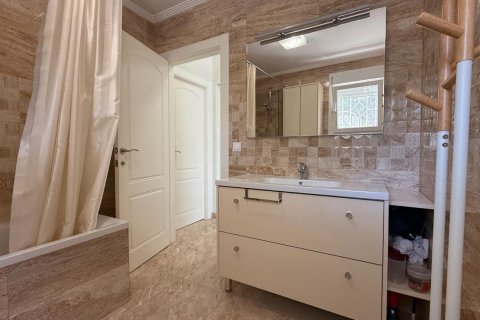 Huvila myytävänä Torrevieja, Alicante, Espanja, 7 makuuhuonetta, 217 m2 No. 164477 - kuva 28