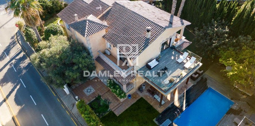 Willa w Lloret de Mar, Girona, Hiszpania 4 sypialnie, 466 mkw. nr 176828