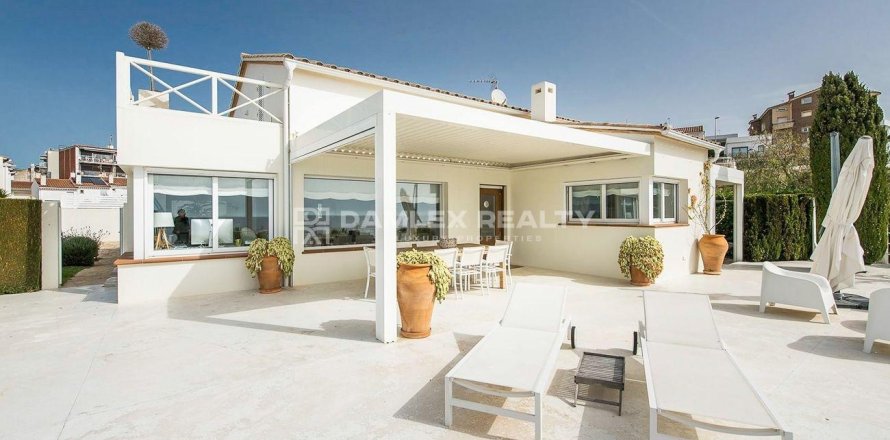 Willa w Palamos, Girona, Hiszpania 4 sypialnie, 215 mkw. nr 176823