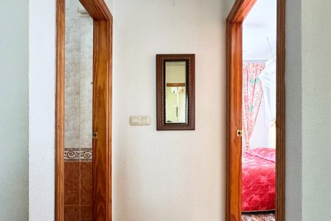 Townhouse for sale in Alicante, Spain 3 bedrooms, 101 sq.m. No. 163122 - photo 29