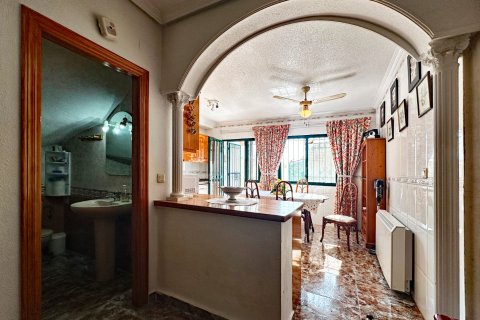 Townhouse for sale in Alicante, Spain 3 bedrooms, 101 sq.m. No. 163122 - photo 9