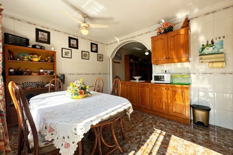 Townhouse for sale in Alicante, Spain 3 bedrooms, 101 sq.m. No. 163122 - photo 12