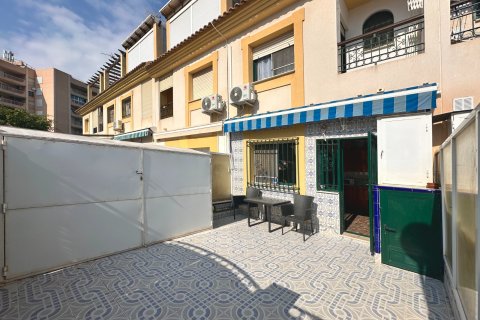 Townhouse for sale in Alicante, Spain 3 bedrooms, 101 sq.m. No. 163122 - photo 18