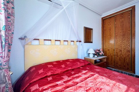 Townhouse for sale in Alicante, Spain 3 bedrooms, 101 sq.m. No. 163122 - photo 28