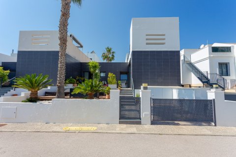 Villa zum Verkauf in Alicante, Spanien 2 Schlafzimmer, 98 m2 Nr. 163120 - Foto 15