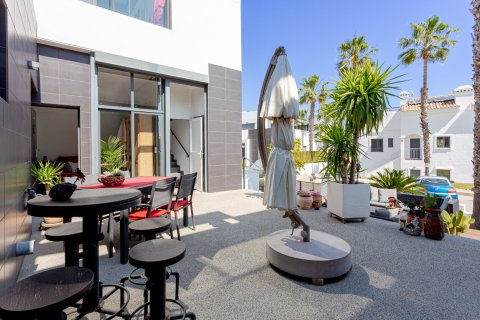 Villa zum Verkauf in Alicante, Spanien 2 Schlafzimmer, 98 m2 Nr. 163120 - Foto 20