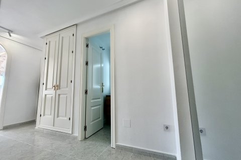 Lägenhet till salu i Dehesa De Campoamor, Alicante, Spanien 2 sovrum, 83 kvm. Nr. 163123 - foto 19