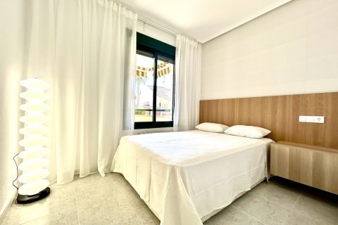 Lägenhet till salu i Dehesa De Campoamor, Alicante, Spanien 2 sovrum, 83 kvm. Nr. 163123 - foto 10