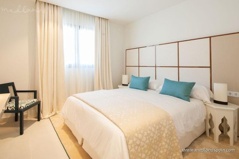 Apartment à vendre à Fuengirola, Malaga, Espagne, 2 chambres, 86 m2 No. 144504 - photo 13