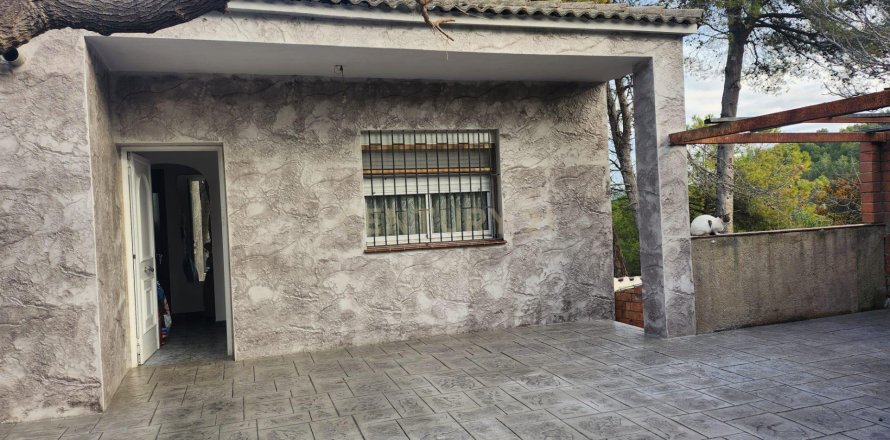 House à Cabrera d'Anoia, Barcelona, Espagne 3 chambres, 82 m2 No. 167076