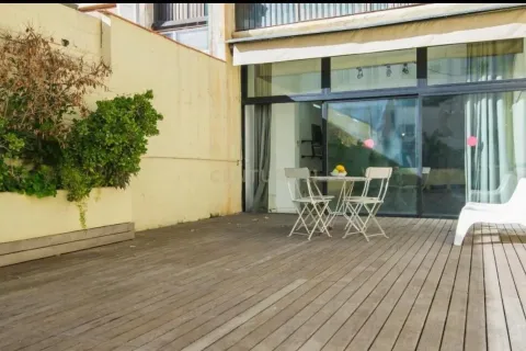 Apartment for sale in Barcelona, Spain 5 bedrooms, 186 sq.m. No. 167072 - photo 3