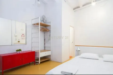 Apartment for sale in Barcelona, Spain 5 bedrooms, 186 sq.m. No. 167072 - photo 9